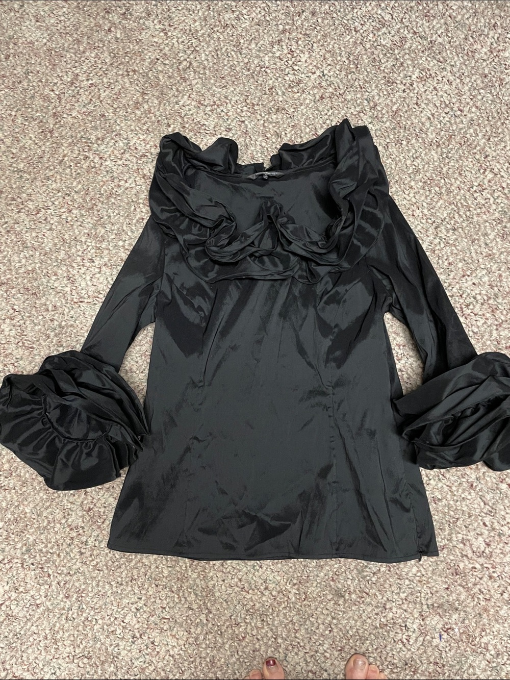 Samuel dong ruffle neck and wrist blouse - like new